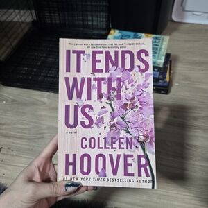 'It Ends With Us' Book - Purple Cover